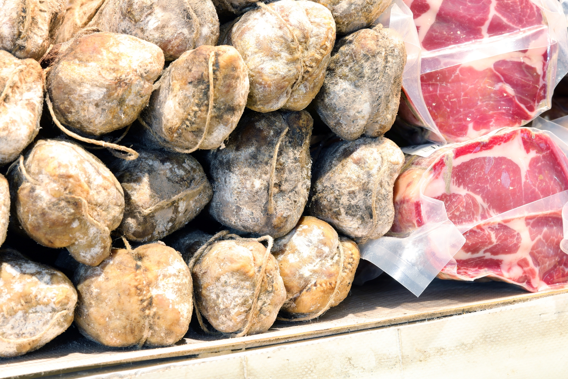 Salumi artigianali della tradizione romana